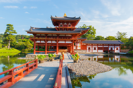 Byodo-in (Phoenix Hall) is a Buddhist temple in the city of Uji in Kyoto Prefecture, Japan, built in late Heian period. It is jointly a temple of the Jodo-shu and Tendai-shu sects.のeditorial素材