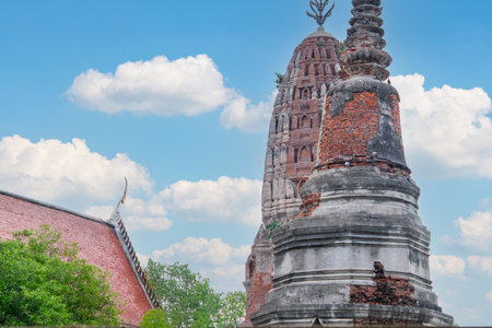 Wat Phra Si Rattana Mahathat or Wat Phra That. This temple is at least 600 years old and was once in the heart of the ancient town of Suphannaphum.の写真素材