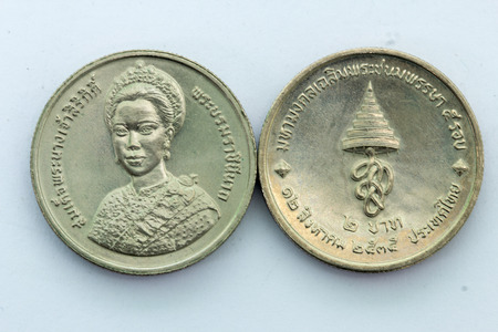 Front and back of Thai coin 2 bath, The 5th Cycle Birthday Anniversary of H.M. Queen Sirikitの写真素材