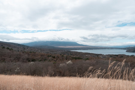 Yamanaka lake and Mt. Fuji seen from Panoramadai view point on cloudy dayのeditorial素材