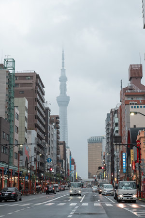 TOKYO, JAPAN - APRIL 7, 2023: Tokyo city with Tokyo Skytree background against cloudy skyのeditorial素材