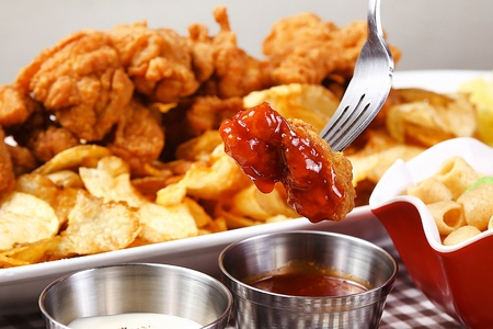 Boneless Chicken, Chicken sunsalの写真素材