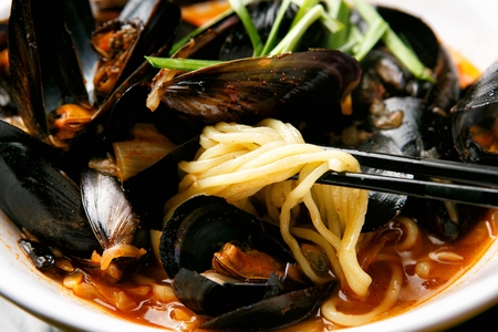jjamppong, Chinese-style noodles with vegetables and seafood, chaomamian