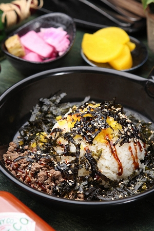 Bulgogi riceball aka Onigiriの写真素材