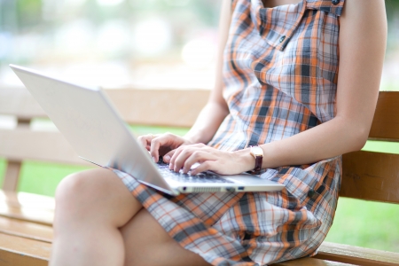 woman using a laptopの写真素材