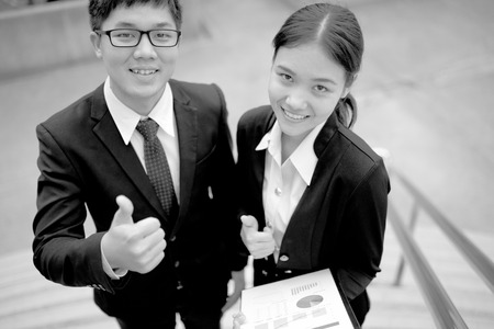 Two business colleagues in discussionの写真素材