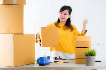 Teenager business owner work at home, young entrepreneurの写真素材