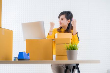 Teenager business owner work at home, young entrepreneurの写真素材
