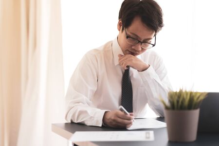 Man Analysis Business Accountingの写真素材