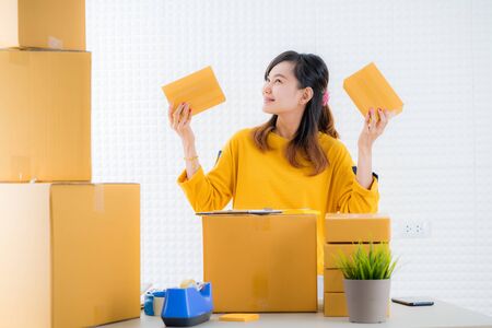 Teenager business owner work at home, young entrepreneurの写真素材