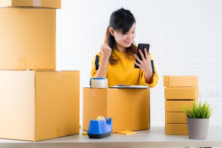 Teenager business owner work at home, young entrepreneurの写真素材