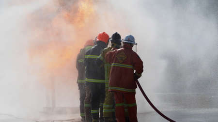 26 Aug 2020 Training for firefighters of employees in an organization in Nonthaburi Province, Thailand.のeditorial素材