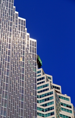 The Toronto Brookfield Complex contains 242,000 sq m  of office space and consists of the Bay Wellington Tower and the TD Canada Trust Towerのeditorial素材