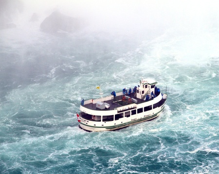 Niagara Falls, Canada, June 30, 2012 - A ferry from the Maid of the Mist boat trip under the Niagara Fallsのeditorial素材