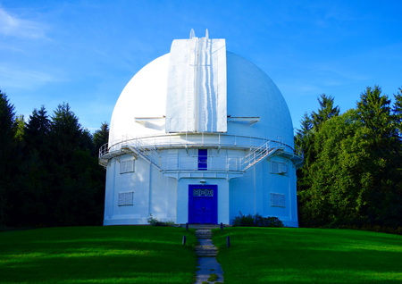  David Dunlap Observatory on September 8, 2013 in Richmond Hill, Ontario  The DDO is a large astronomical observatory site once owned by the University of Toronto のeditorial素材