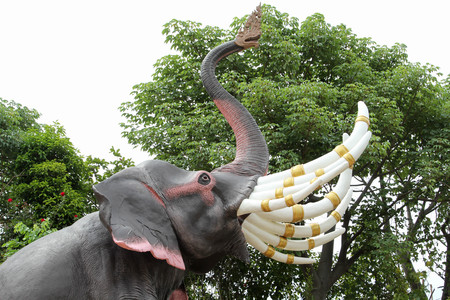 Thai temple, Wat Phra That Pha Son Kaew, Phetchabun, Thailand.の写真素材
