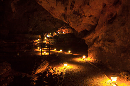 Surat Thani, Thailand - July 3 rd, 2016 : walkway cave in khamin cave National Park, Surat Thani, Thailandのeditorial素材