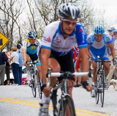 DAHLONEGA, GA/USA - APRIL 26 : Bicycle racers April 26, 2008 in Dahlonega, GA.  The Tour de Georgia.のeditorial素材