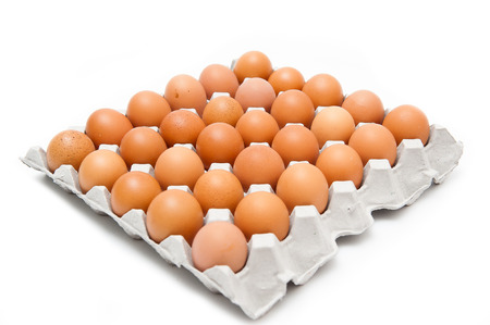 Pack 30 eggs on a white background.