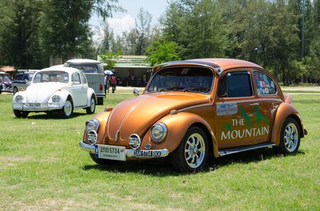 SONGKHLA, THAILAND - May 01 : Vintage Volkswagen car Meeting in "VW SONGKHLA AIRCOOLED GATHERING SEASON 3" at Samila beach on May 01,2015 in Songkhla, Thailand.のeditorial素材
