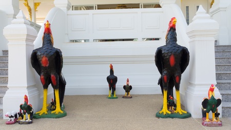 Chicken statue in templeの写真素材