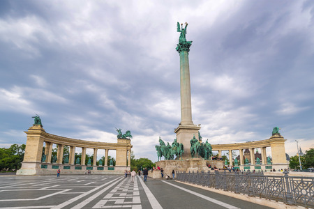 Heroes' Square - Budapest - Hungaryのeditorial素材