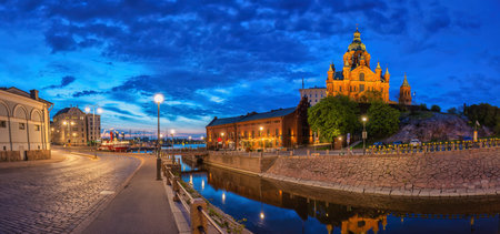 Helsinki Finland, night panorama city skyline at Uspenski Cathedralの素材 [FY310208084279]