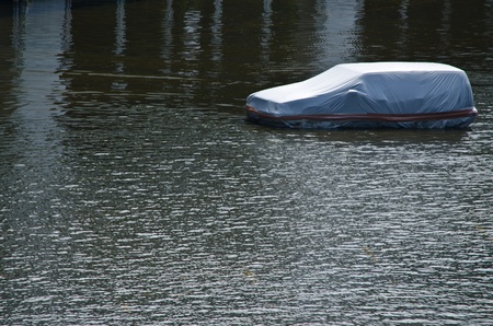 BANGKOK - NOV 10: worst flood disasters in 50 years hits Bangkok streets. Bangkok flooding, 10 November 2011のeditorial素材