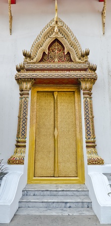 the golden windows temple in Bangkok, Thailandのeditorial素材