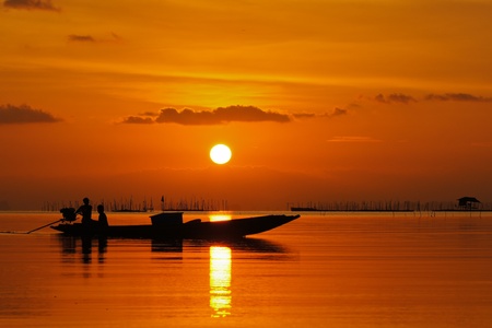 Sunset at Southern Lake Thailand  15-03-2012の写真素材