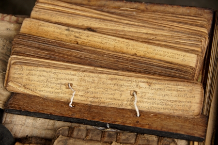 Ancient Buddhist texts 