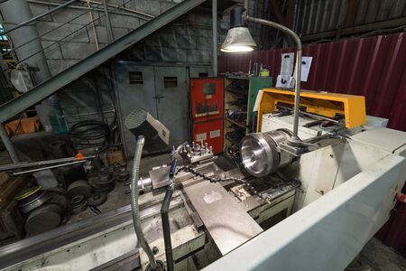 Shop for metal machining.