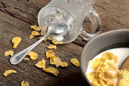 closeup corn flakes on wooden desk
