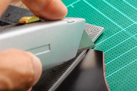 the retractable utility knife with Heavy-Duty Utility Bladeの写真素材