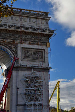 Paris, France. October 5, 2021. Christo and Jeanne-CLaude âs temporary work âArc de Triomphe Wrappedâ is over and is being cleaned up.のeditorial素材