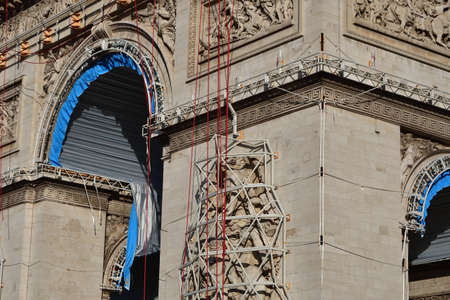 Paris, France. October 5, 2021. Christo and Jeanne-CLaude âs temporary work âArc de Triomphe Wrappedâ is over and is being cleaned up.のeditorial素材