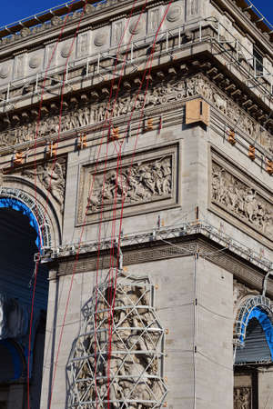 Paris, France. October 5, 2021. Christo and Jeanne-CLaude âs temporary work âArc de Triomphe Wrappedâ is over and is being cleaned up.のeditorial素材