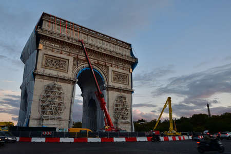 Paris, France. October 4, 2021. Christo and Jeanne-CLaude âs temporary work âArc de Triomphe Wrappedâ is over and is being cleaned up.のeditorial素材