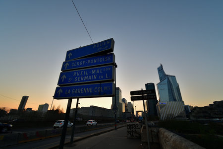 France. La DÃ©fense district at sunset as seen from the bridge "Pont de Neuilly". March 26, 2022.のeditorial素材