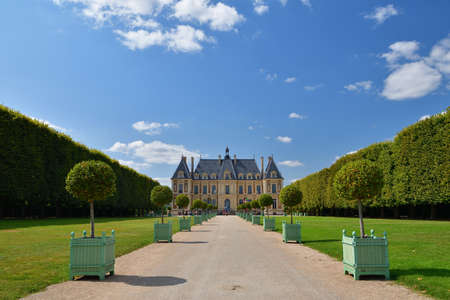 France, Hauts-de-Seine. The castle "ChÃ¢teau de Sceaux" in Sceaux Park. August 24, 2021.のeditorial素材