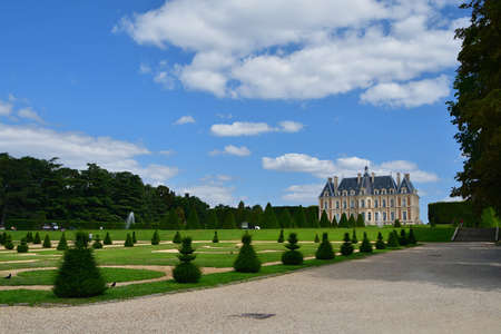 France, Hauts-de-Seine. The castle "ChÃ¢teau de Sceaux" in Sceaux Park. August 24, 2021.のeditorial素材