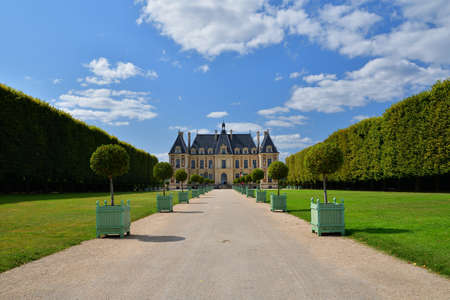 France, Hauts-de-Seine. The castle "ChÃ¢teau de Sceaux" in Sceaux Park. August 24, 2021.のeditorial素材