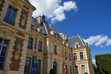 France, Hauts-de-Seine. The castle "ChÃ¢teau de Sceaux" in Sceaux Park. August 24, 2021.のeditorial素材