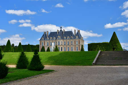 France, Hauts-de-Seine. The castle "ChÃ¢teau de Sceaux" in Sceaux Park. August 24, 2021.のeditorial素材