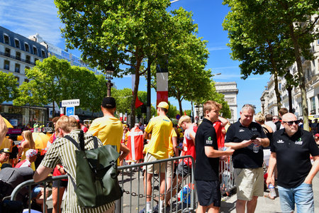 Paris, France. Tour de France 2022. Audiences who got excited before the race. July 24, 2022.のeditorial素材