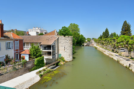 France, Montargis. Cityscape with a canal. May 29, 2023.のeditorial素材