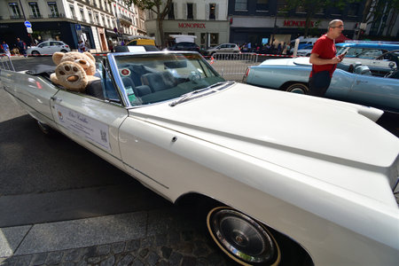Paris, France. Classic car event held on Avenue des Ternes. July 16, 2023.のeditorial素材