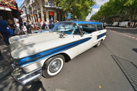 Paris, France. Classic car event held on Avenue des Ternes. July 16, 2023.のeditorial素材