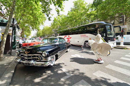 Paris, France. Classic car event held on Avenue des Ternes. July 16, 2023.のeditorial素材