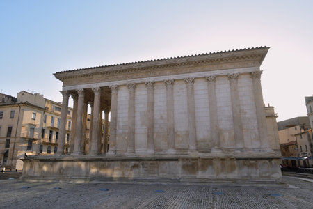 Ancient Roman Temple Maison CarrÃ©e â NÃ®mes, Franceの写真素材